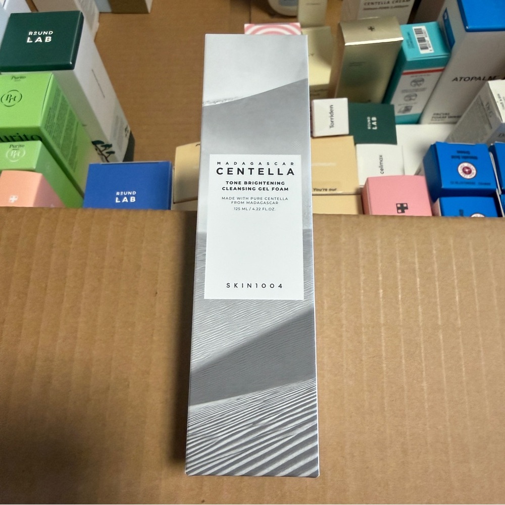 SKIN1004 Madagascar Centella Tone Brightening Cleansing Gel Foam 125ml K-Beauty